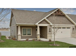 1419 Prairie Lake Circle Neenah, WI 54956