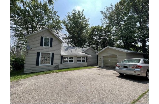 570 Mill Street, Green Lake, WI 54941