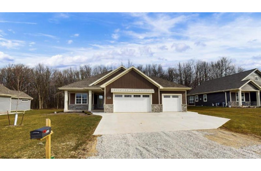 2624 Canvasback Drive, Menasha, WI 54952