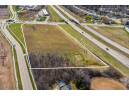 East Plank Road, Appleton, WI 54915-9333