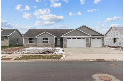 N8778 Connor Circle, Menasha, WI 54952