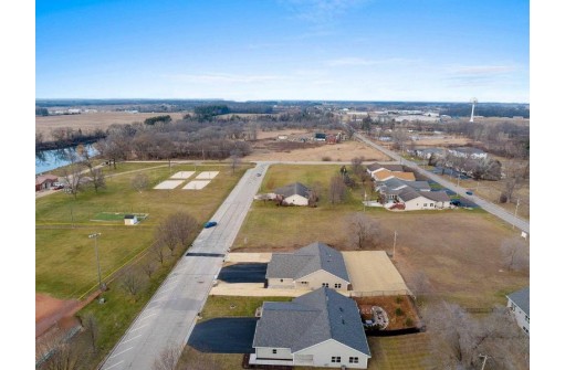 540 River Drive, Berlin, WI 54923