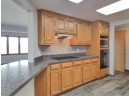 2130 Lost Dauphin Road 2N, De Pere, WI 54115