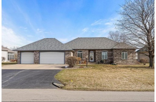 5230 Channel View Drive, Oshkosh, WI 54901-1352