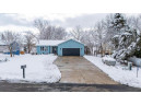 2997 Smith Lake Road, West Bend, WI 53090