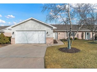 1528 River Pines Drive Green Bay, WI 54311-5637