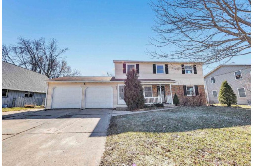 434 South St Bernard Drive, De Pere, WI 54115-2409