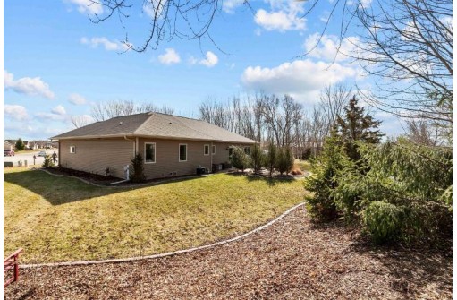 2398 West Barley Way, Appleton, WI 54913