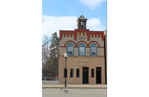 401 West Main Street, Wautoma, WI 54982