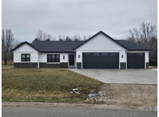 4342 Lakeland Drive Oshkosh, WI 54904-7142