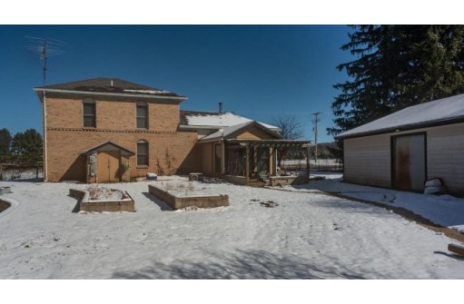 N6486 Aniwa Road, Plainfield, WI 54966