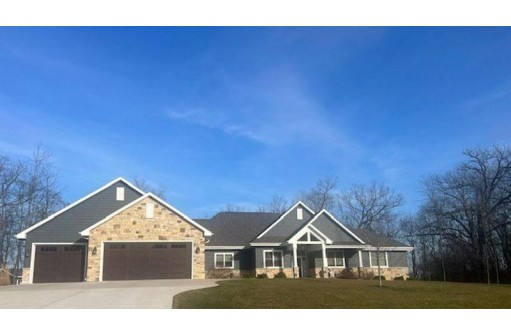 1904 Cottontail Drive, Oshkosh, WI 54904