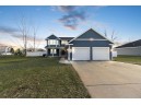 458 Nightingale Drive, Pulaski, WI 54162