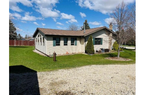 110 Southgate Drive, Eden, WI 53019