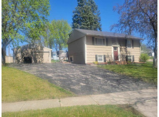 2123 Fairview Drive Beloit, WI 53511