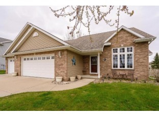 2943 Flowering Peach Drive Green Bay, WI 54313-3225