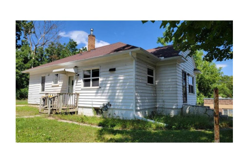 146 East Main Street, Ellsworth, WI 54011