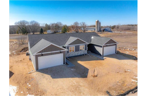 1678 Squirrel Way, New Richmond, WI 54017