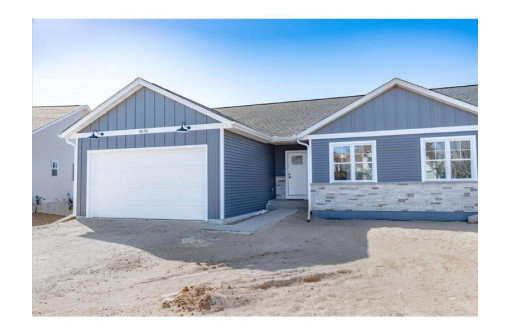 1678 Squirrel Way, New Richmond, WI 54017