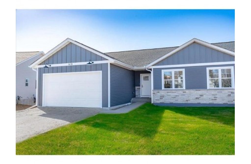 1678 Squirrel Way, New Richmond, WI 54017