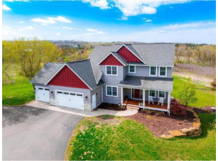 443 Artisan Meadow Drive Hudson, WI 54016