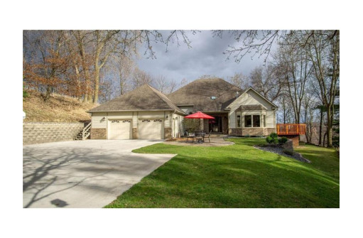 403 Grandview Heights Court, Menomonie, WI 54751