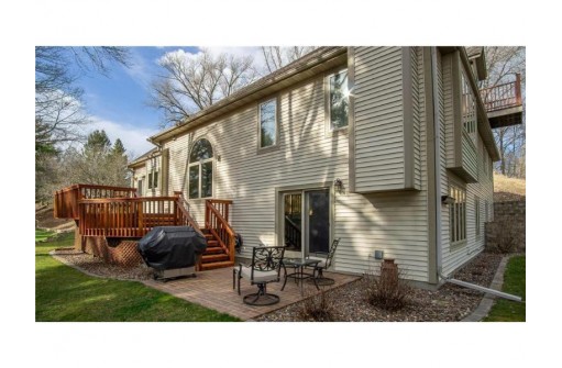 403 Grandview Heights Court, Menomonie, WI 54751