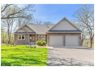 684 Cottage Lane Hudson, WI 54016