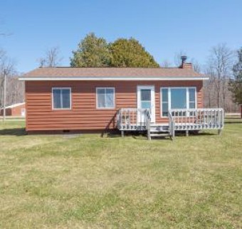 6 Manilak Dr McMillan, MI 49853