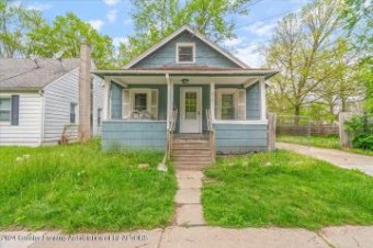 217 Denver Avenue Lansing, MI 48910