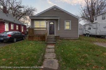 318 S Hathaway Street Lansing, MI 48917