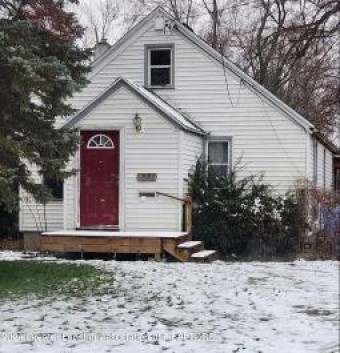 326 E Hodge Avenue Lansing, MI 48910