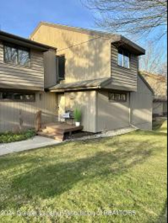 5429 Wild Oak Drive 21 East Lansing, MI 48824