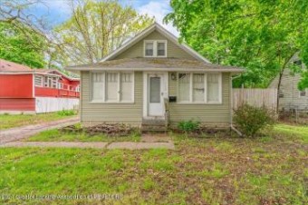 718 W Holmes Road Lansing, MI 48910