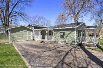 4506 Wildwood Avenue Lansing, MI 48910