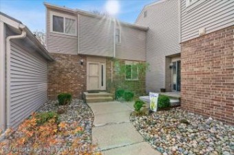 6003 Montevideo Drive B Lansing, MI 48917