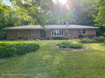 6427 E Clark Road Bath, MI 48808