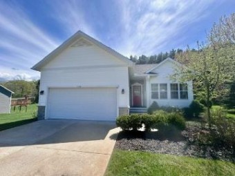 5723 Walloon Meadows Circle Petoskey, MI 49770