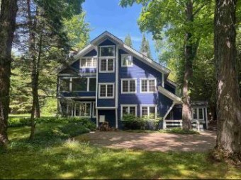 655 Pine Street Harbor Springs, MI 49740