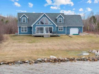 7825 Paradise Lane Carp Lake, MI 49718