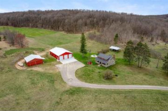 11220 Pickerel Lake Road Petoskey, MI 49770