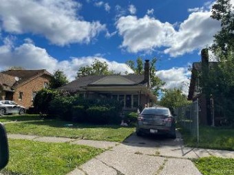 5561 Greenway Street Detroit, MI 48204