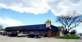 29850 Harper Avenue Saint Clair Shores, MI 48082