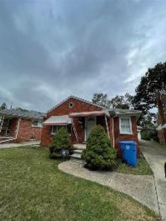 8655 Riverdale Street Dearborn Heights, MI 48127