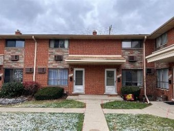 29270 Tessmer Madison Heights, MI 48071