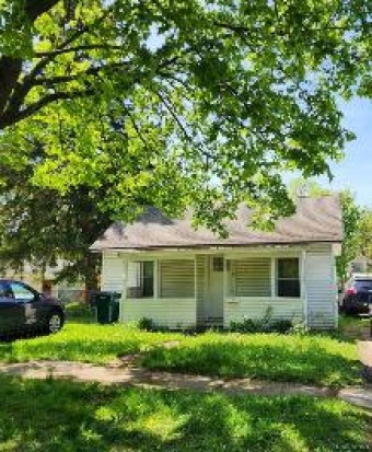 528 S Fairview Avenue Lansing, MI 48912