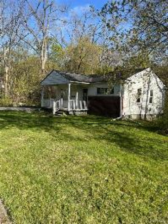 24461 Midland Redford, MI 48239