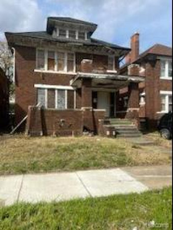 8671 Quincy Street Detroit, MI 48204