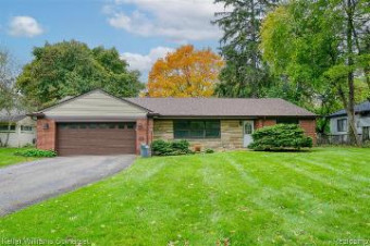 237 Marlborough Drive Bloomfield Hills, MI 48302