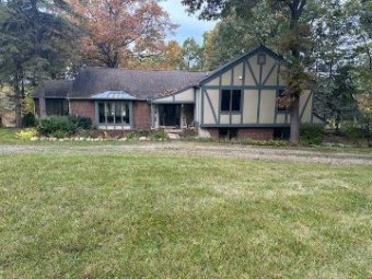 5902 Ludwig Road Oxford, MI 48371